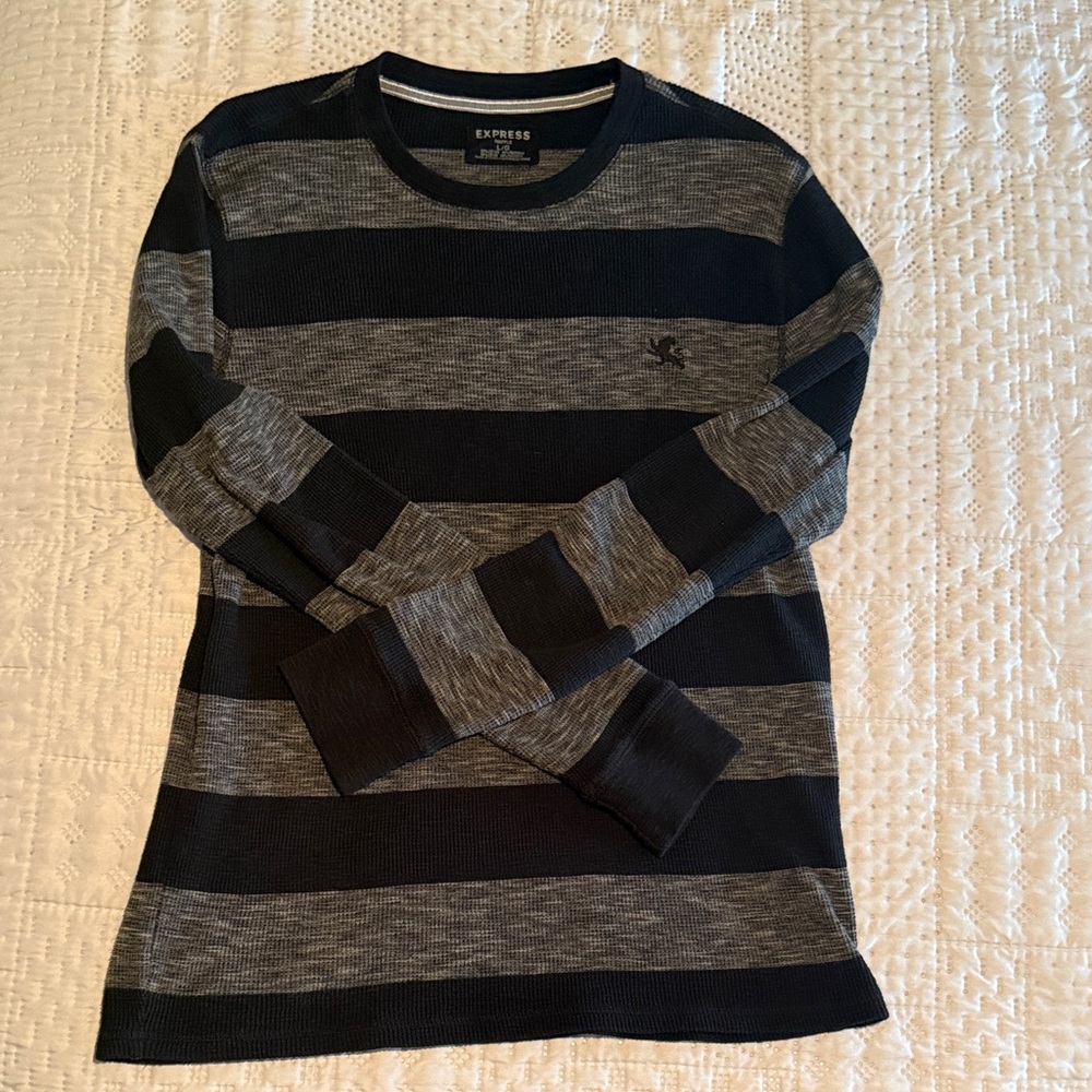 Express Men's Charcoal and Black Crewneck waffle shirt, size L
